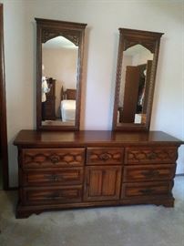 Vintage QUEEN Bed, Night Stand & Dresser with double mirror