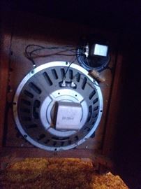 Vintage Magnovox Stereo / Radio 