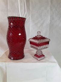 Red Glass Menagerie      https://ctbids.com/#!/description/share/58701