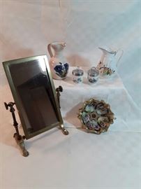 SILVESTRI Handcrafted Brass Table Mirror and ROYAL WORCHESTER Pair of Egg Cups https://ctbids.com/#!/description/share/58747