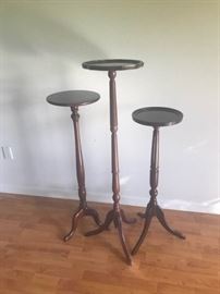 3 wood plant stands https://ctbids.com/#!/description/share/58757