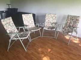 Folding Fabric Lawn Chairs   https://ctbids.com/#!/description/share/58759