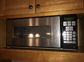 Spacemaker microwave