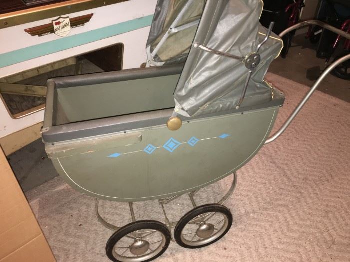 Vintage Baby Buggy (Doll size)