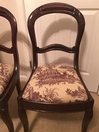 2 Sweet Accent Chairs with Twoille Print