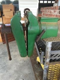 Large Cole Tool Mfg Chicago Hts Illinois Vise 15" Tall