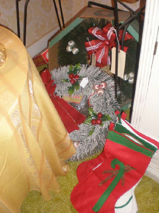 Christmas bottle brush wreaths, felt stockings.