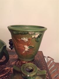 Roseville Snowberry wide mouth vase