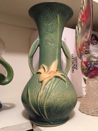 Roseville Zephyr Lily vase