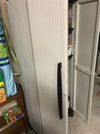 Rubbermaid Cabinet