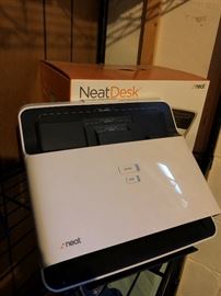 NeatDesk Desktop Organizer Scanner