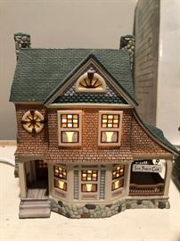 DEPARTMENT 56 Season's Bay Collection