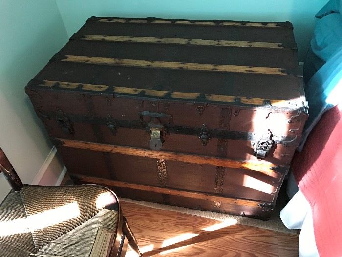 Antique Steamer Trunk $ 140.00