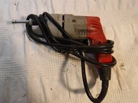 1 milwaukee drywall screw gun