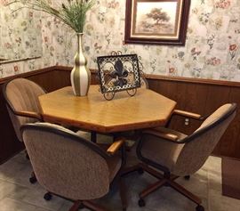 Great dining/game table 