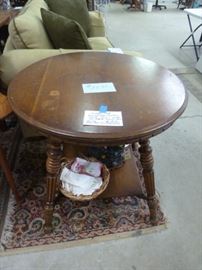 Vintage Oak Round Table: $37.50
