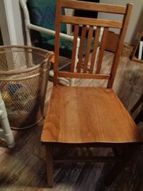 4 of these vintage dining chairs