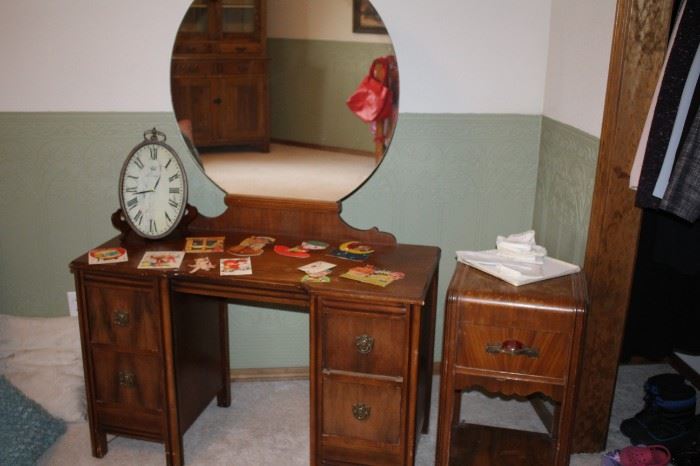 Vintage Dressing Table and Night Stand