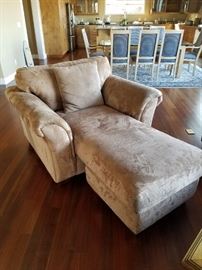 Microfiber/Suede Neutral Lounger