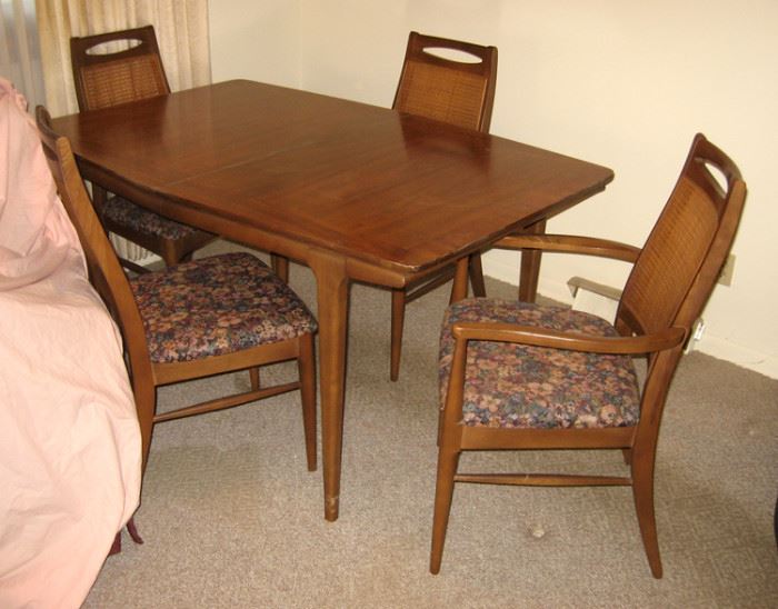 Danish Modern Table & Chairs, 6 chairs total includes 2 armed captain's chairs