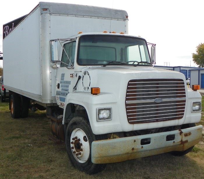 95/Ford LN7000 deisel box truck with updated box & fuel tank.