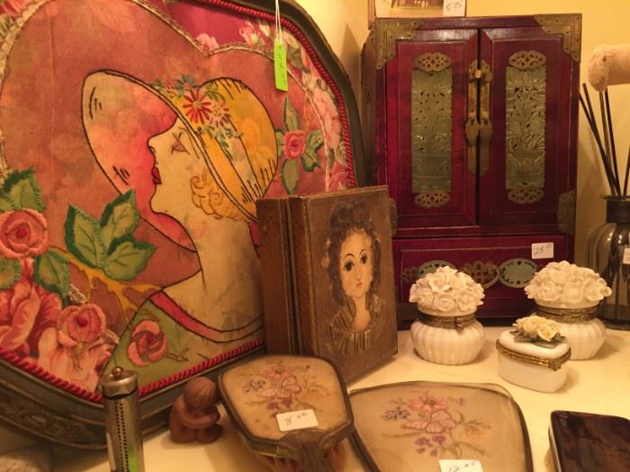Ladies Vanity Items