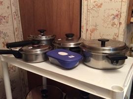 Pots and pans!!! Cookware.