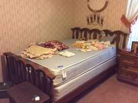 Headboard/footboard and mattress and boxspring