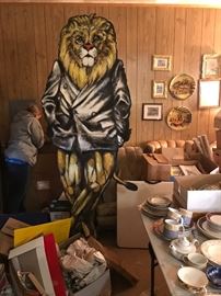 8 foot cut out of lion