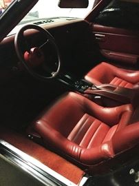 1981 Vet Interior