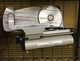 ELECTRIC DELI SLICER