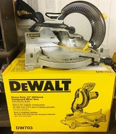 Dewalt Heavy Duty Compound Miter Saw Model DW703