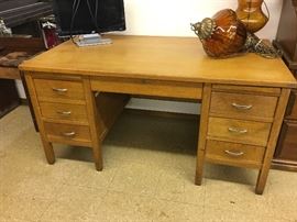 SWEET ANTIQUE OFFICE DESK