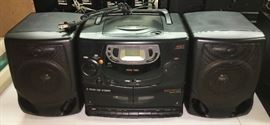 MAGNAVOX AM/FM, CD, CASSETTE PLAYER