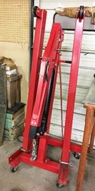 2-TON ENGINE HOIST CHERRY PICKER