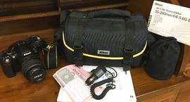 LIKE NEW NIKON DIGITAL CAMERA D-40 WITH EXTRA LENS!  SANTA SAID IT WOULD BE GREAT FOR YOUR HOLIDAY PHOTOS!