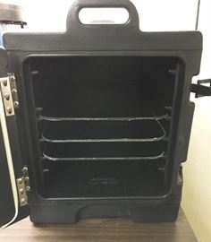 CAMBRO FOOD PAN CARRIER