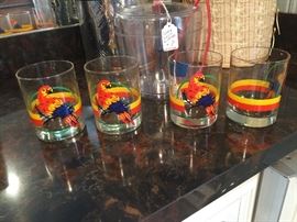 Parrot bar ware