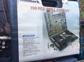 100 Piece Drill Bits Set