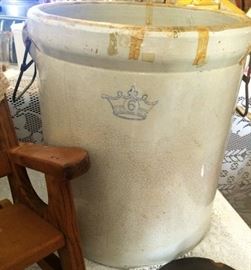 Large Blue Crown # 6 USA Crock w/ Metal Handles