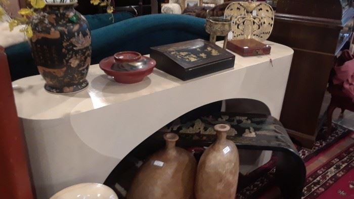 Interesting Asian decorative accessories to gift or to keep.