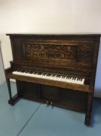 Farrand piano with beautiful tiger oak case and player mechanism. Piano plays well. Player mechanism needs repair.