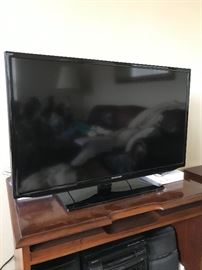 Samsung 32” TV w/remote $75