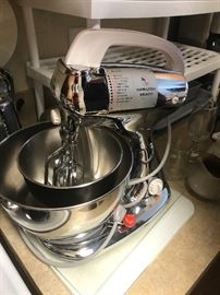 Mint 1950's chrome Hamilton Beach mixer with bowls $95