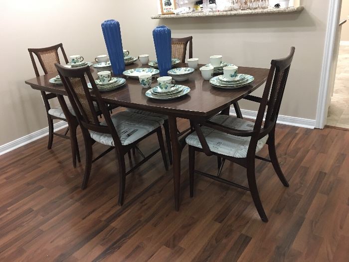 VERY Mid-Century Modern Dining Table w/ Insert & 4 Chairs - Atomic Style