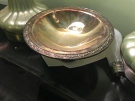 Pedestal bowl - Oneida