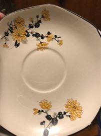 Front of a Homer Laughlin China plate