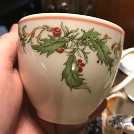 Hutschenreuther China “Olivia 63”