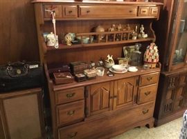 Great cabinet with shelves