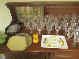 STEMWARE AND GLASSWARE